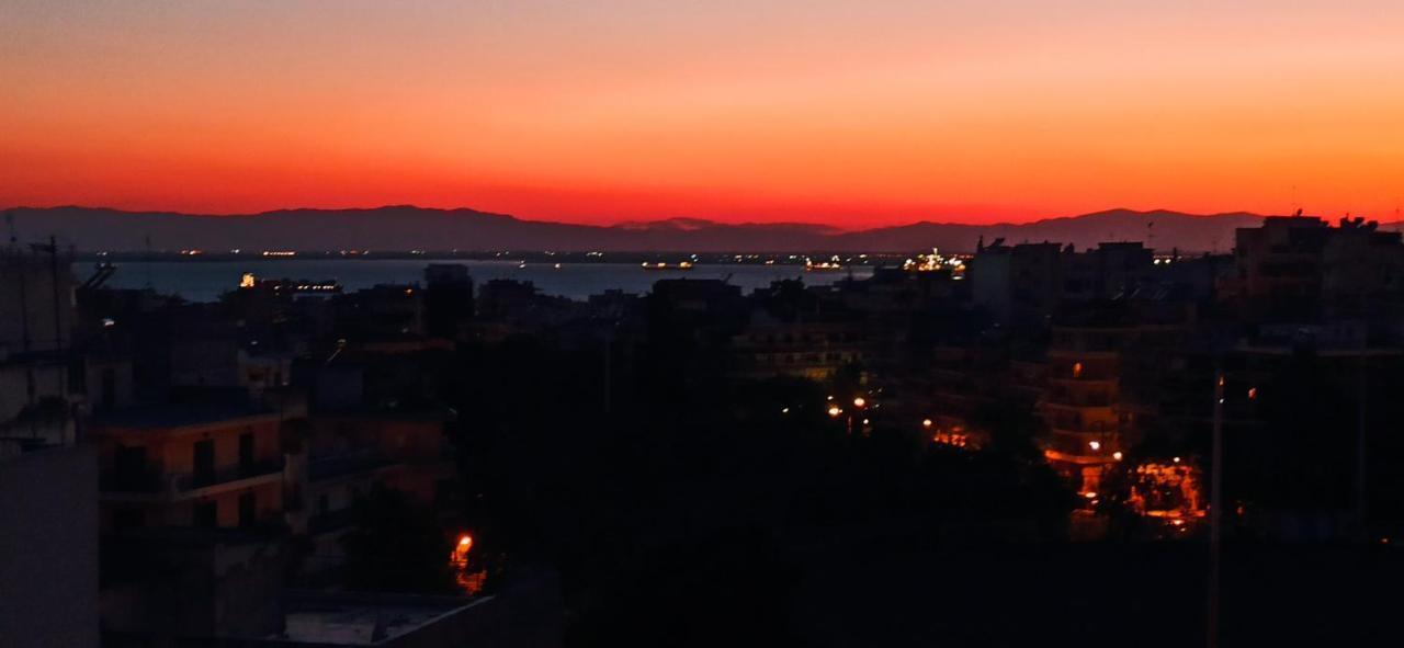 Sunset Rooftop Apartment Thessaloníki Eksteriør bilde